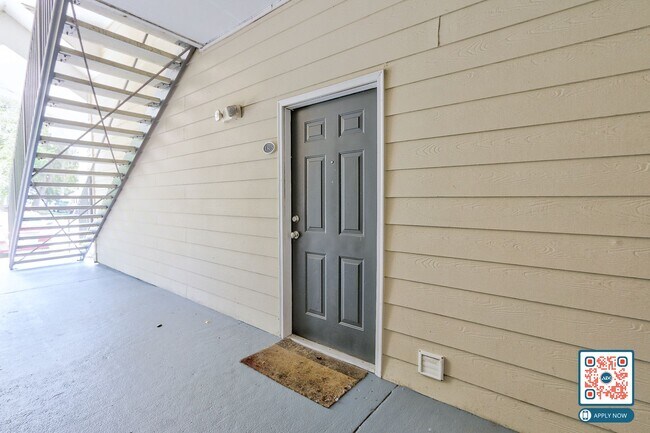 Building Photo - MOVE IN THIS YEAR - FREE MONTH'S RENT IN 1st 90 DAYS!