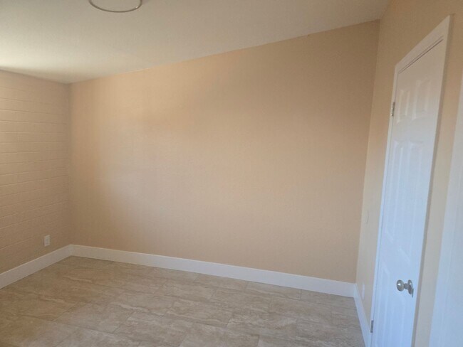 Foto del edificio - 2b1bth condo