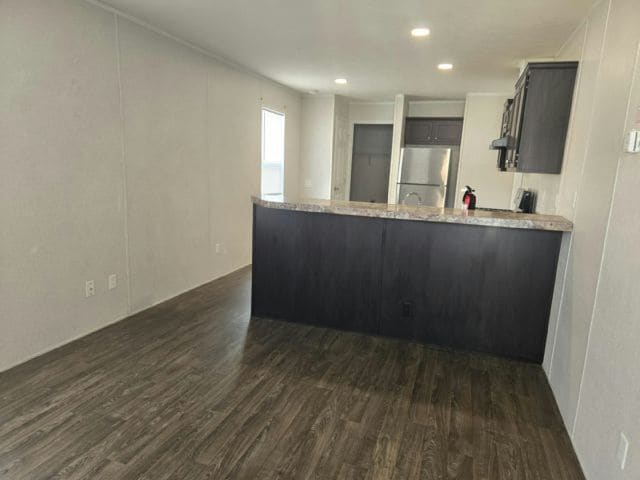 Building Photo - 214 Cardinal Ln