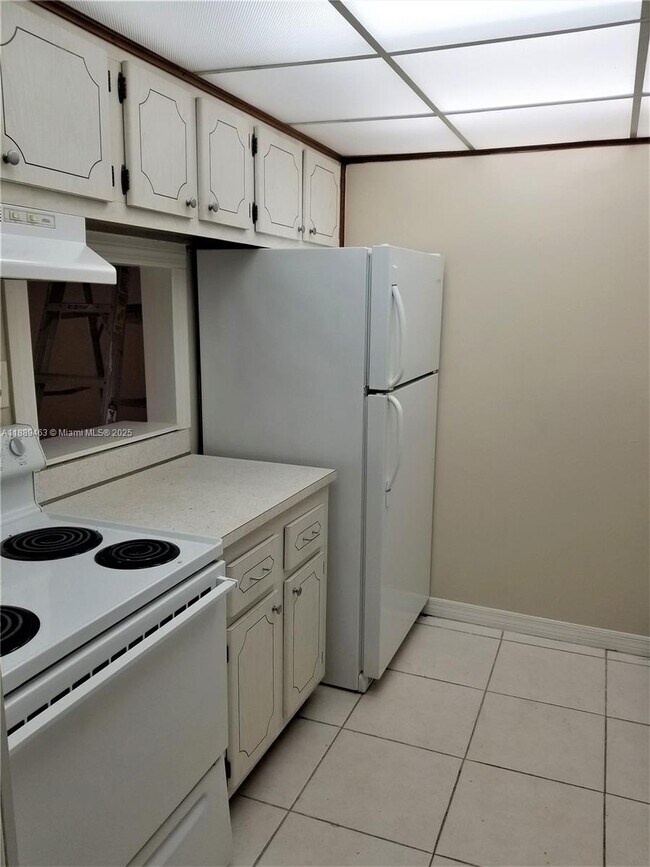 Foto del edificio - 14201 N Kendall Dr