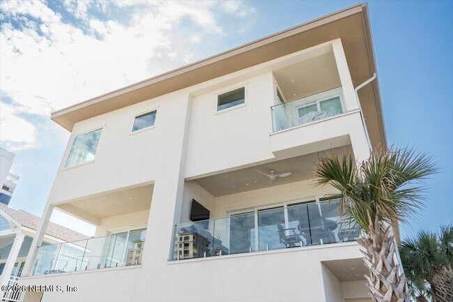 Foto del edificio - 114 12th Ave S