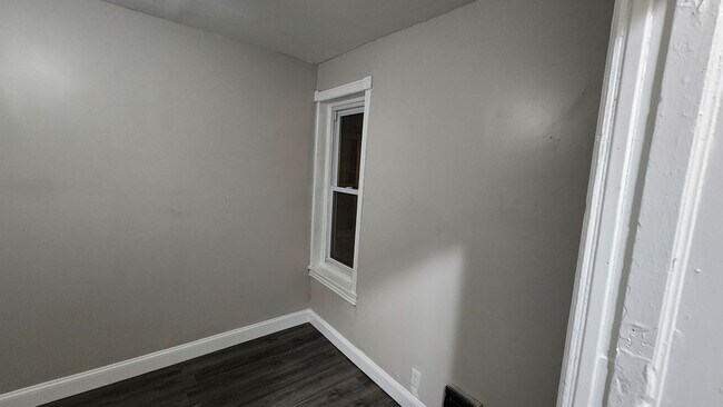 Foto del edificio - 218 N Alden St