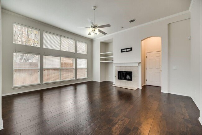 Building Photo - 7900 Arbor Glen Trail
