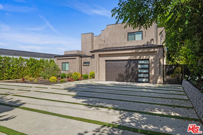 Building Photo - 5826 Corbin Ave