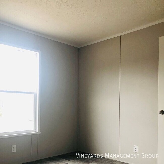 Building Photo - New Manufactured Home - Now Available To L...