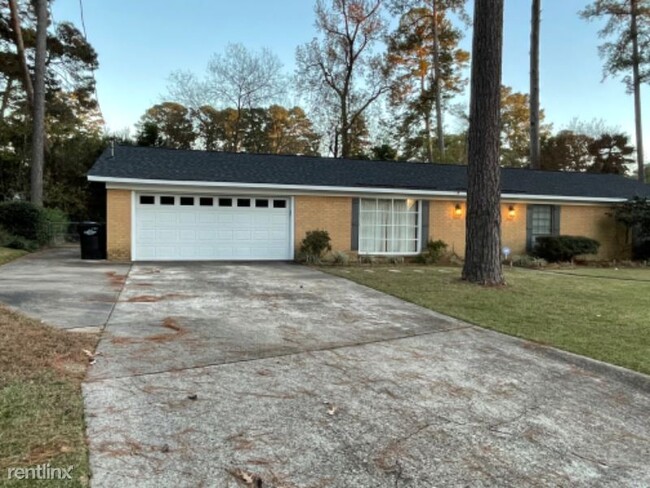 Building Photo - 3 br, 2 bath House - 910 Orchard St