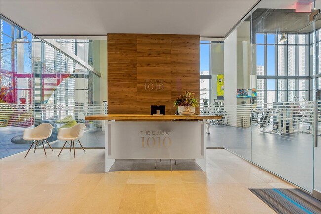 Foto del edificio - 1010 Brickell Ave