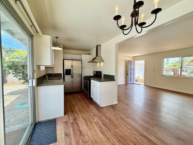 Building Photo - 4124 San Martin Way