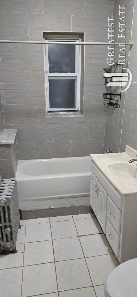 Foto del edificio - 3 bedroom in BROOKLYN NY 11236