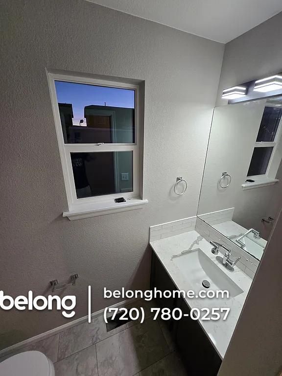 Building Photo - 4304 Sable St