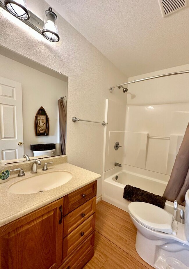 Building Photo - 1105 Angler Drive