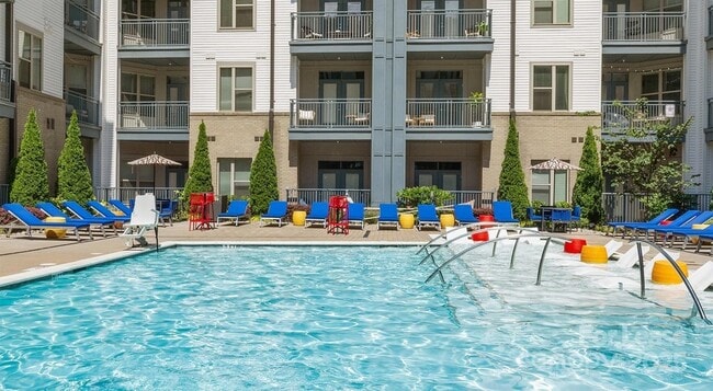 Foto del edificio - 145 New Bern St