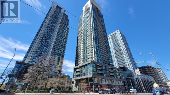 Building Photo - 5168 Yonge St