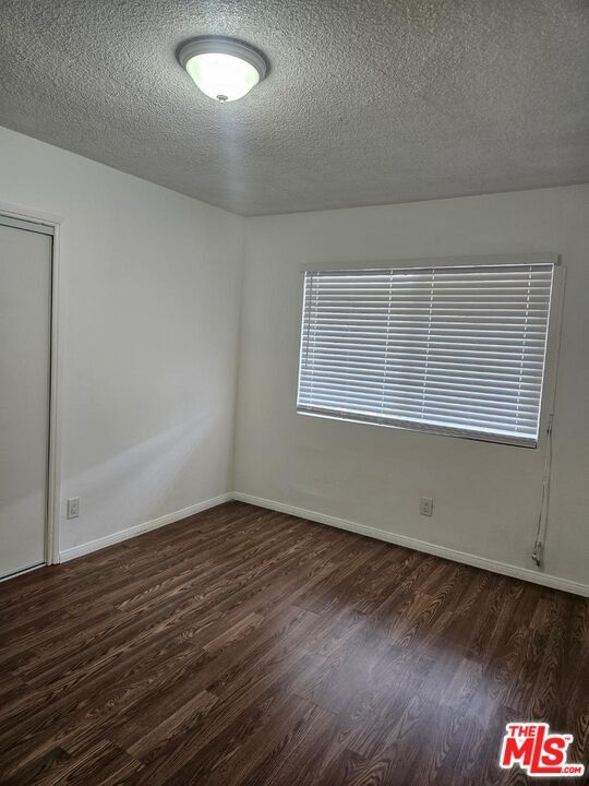 Building Photo - 910 S Catalina St