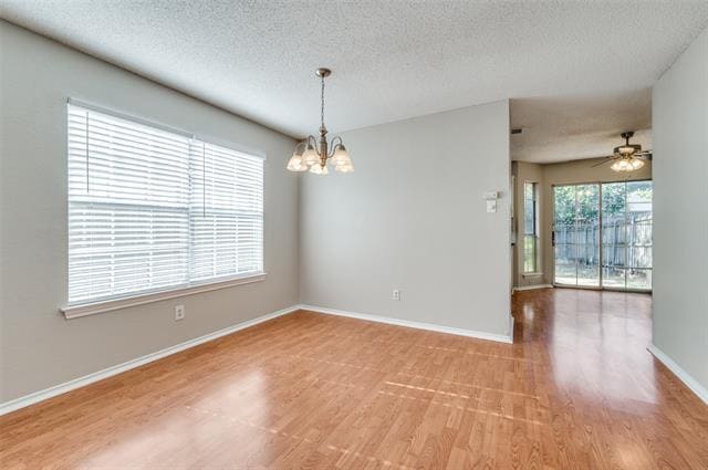 Foto del edificio - 10101 Concord Dr