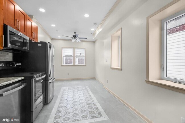 Foto del edificio - 2528 E Allegheny Ave