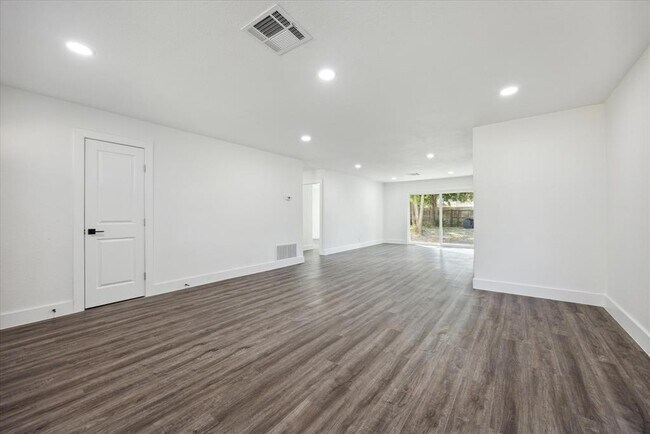 Foto del edificio - 1505 Conder St