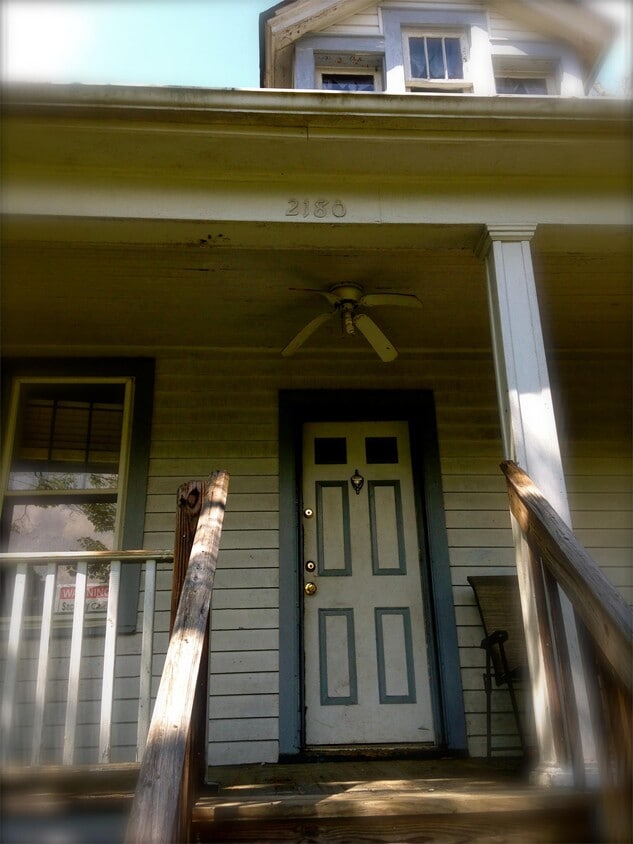Photo - 2180 Champlain St (Cincinnati, OH)