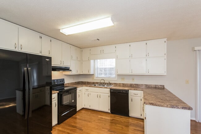 Building Photo - 262 Northwind Dr