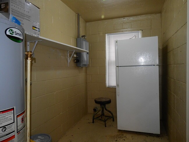 Foto del edificio - 6503 Evangeline Ave