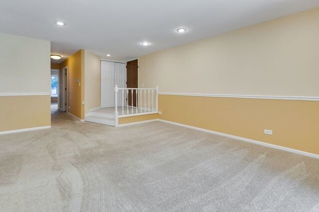 Building Photo - 917 Knottingham Dr