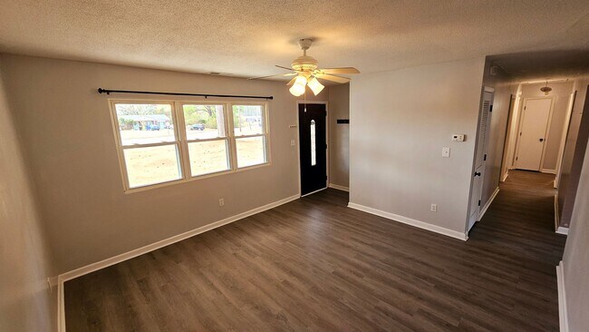 Foto del edificio - 3 BD 2 BA in Shamrock Village