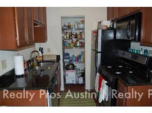 Foto del edificio - 307 E 31st St