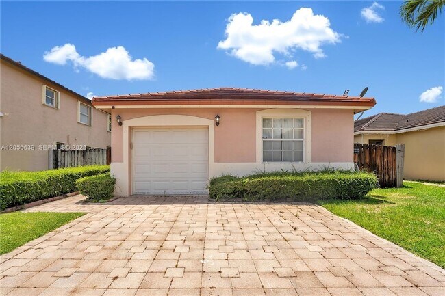 Building Photo - 14530 SW 156th Ave