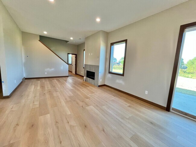 Building Photo - Stunning New Construction 4 Bed/2.5 Bath Twinhome!