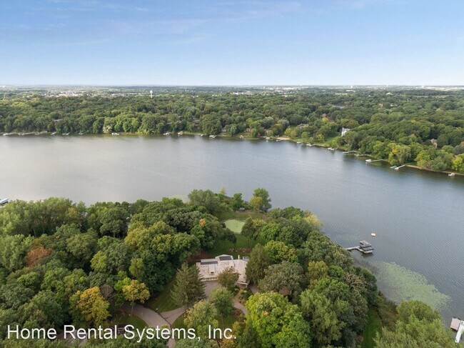 Foto del edificio - 6 br, 7 bath House - 7008 Dakota Avenue