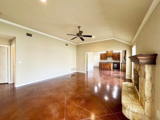Foto del edificio - Salem Way Luxury Townhomes