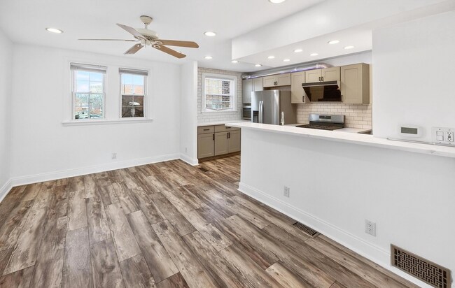 Foto del edificio - 7436 Belden St