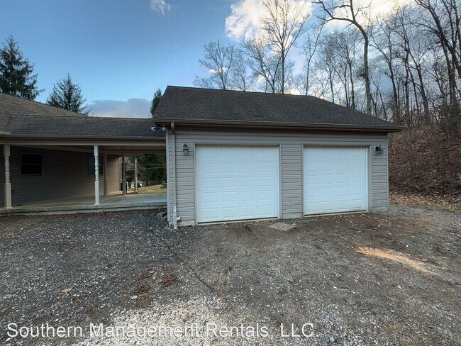 Foto del edificio - 6 br, 5 bath House - 18600 Hrebik Road