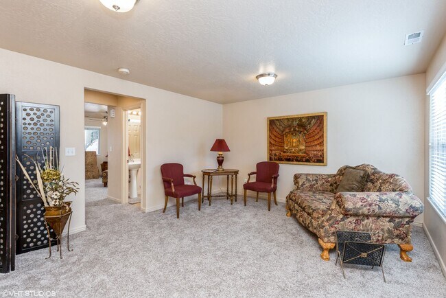 Foto del edificio - 3 Bedroom Townhome with Private Patio