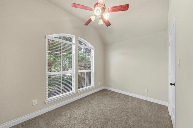 Foto del edificio - 17503 Woodfalls Ln