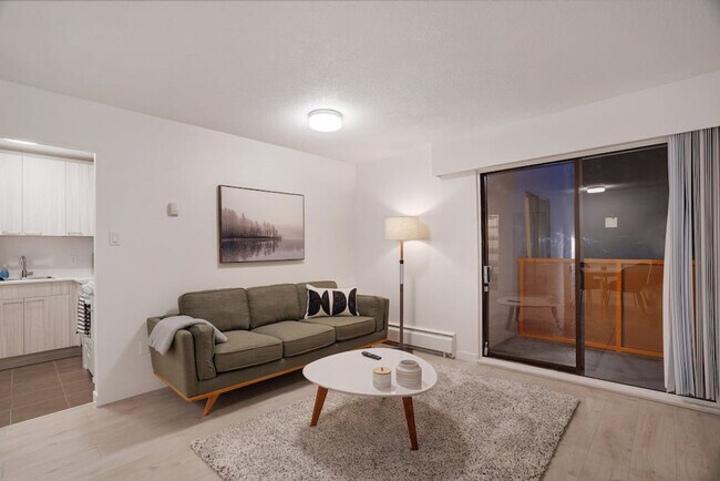 Photo du bâtiment - 1855 W 2nd Ave