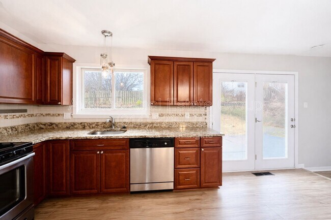 Foto del edificio - 1715 Dover Trace Dr