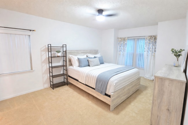 Building Photo - 101 Bent Tree Dr