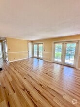 Building Photo - 2302 NE 94th St