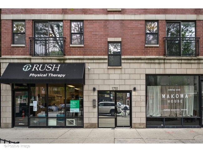 Building Photo - 1751 W Division St