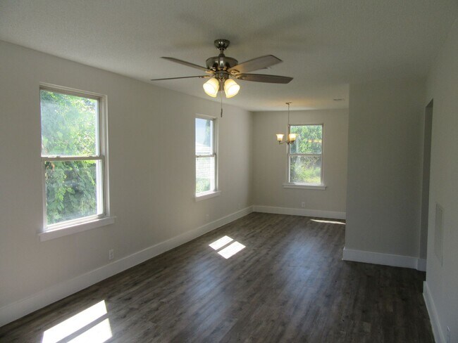 Foto del edificio - --