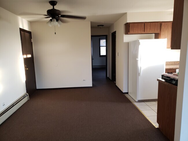 Building Photo - 15705 Reynolds Ln