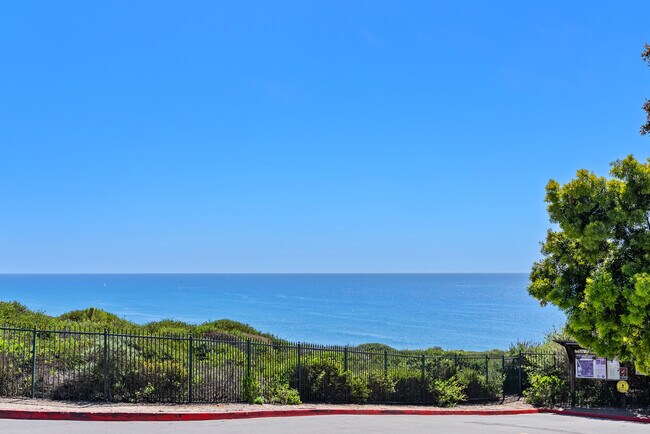 Foto del edificio - 34381 Dana Strand Rd