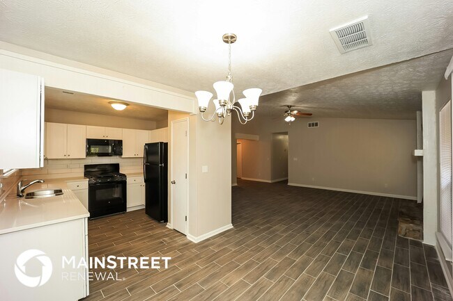 Foto del edificio - 8682 Cedar Creek Ridge