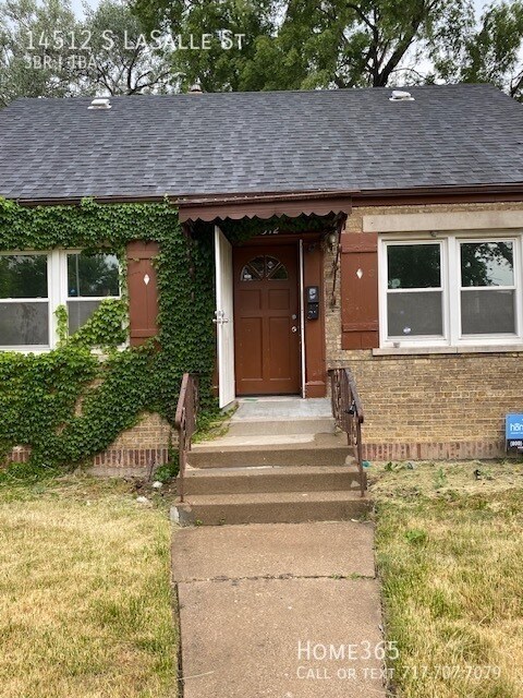 Primary Photo - Cozy 3-Bedroom Home with Basement for Rent...
