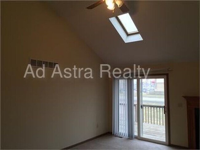 Building Photo - 2528 Bent Oak Ct