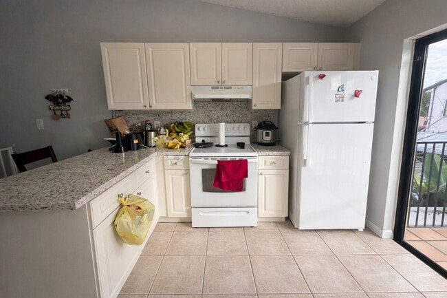 Building Photo - 2871 W 76th St