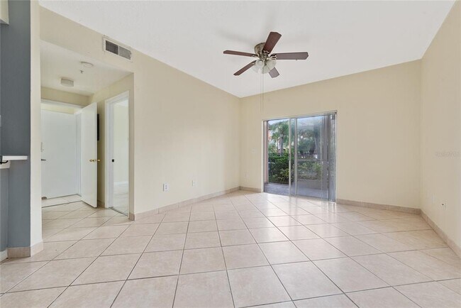 Foto del edificio - 5578 Metrowest Blvd