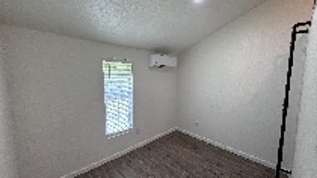 Building Photo - 110 Rabe Rd