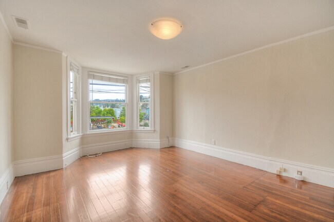 Building Photo - 3860 24th St